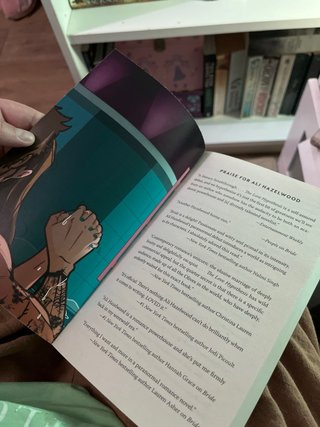 Libro de ali hazelwood (deep end) en ingles