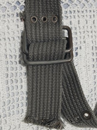 Cinturón gris