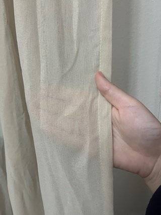 Cortina beige de tela
