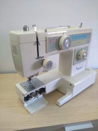 Máquina de coser yamata