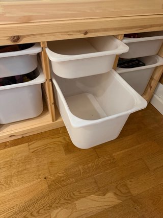 Mueble Almacenaje Madera con Cajas Blancas