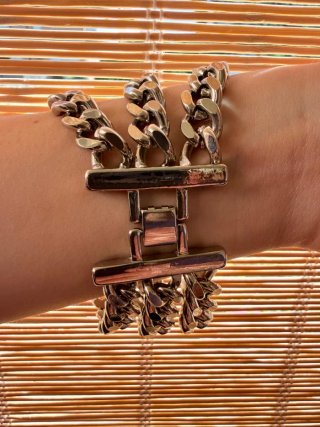 Bracciale a catena spessa