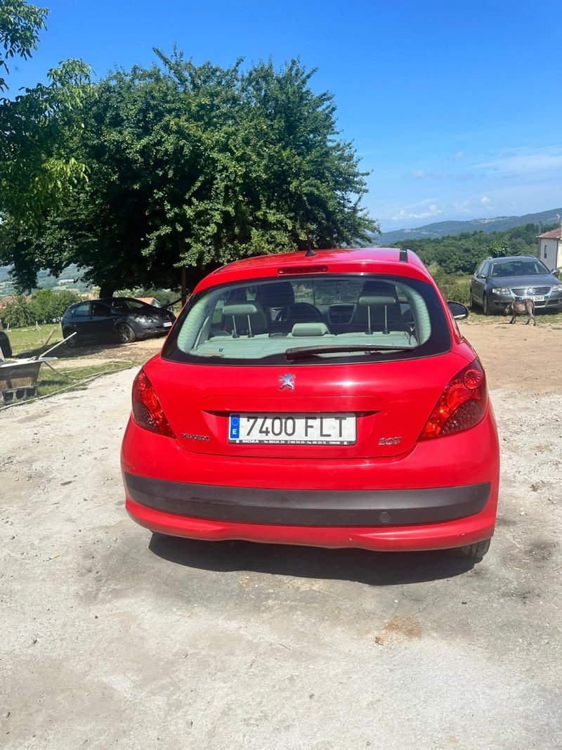 Peugeot 207 2008 - foto 1