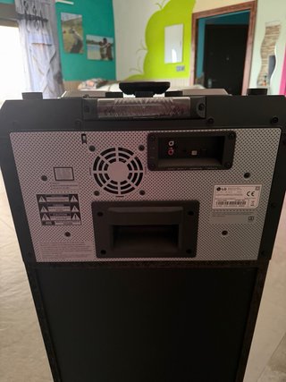Altavoz LG XBOOM OL100 Negro/Rojo