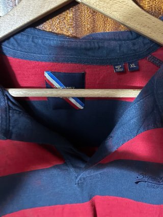 Polo Superdry Rayas Rojo y Azul