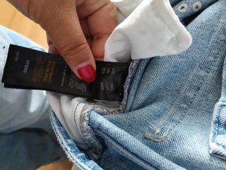 Pantalón vaquero largo con bordado