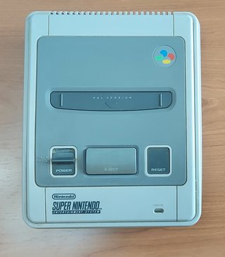 SNES 1992 PAL original con caja y mando
