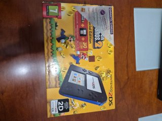 Console Nintendo 2DS Nera e Blu
