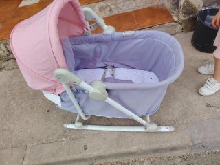 Minicuna Kinderkraft con capota rosa