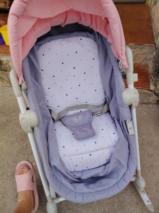 Minicuna Kinderkraft con capota rosa