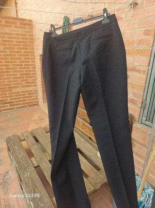 Pantalones negros