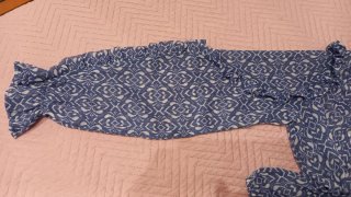Blusa Sfera azul y blanca estampada