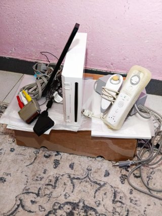 Nintendo Wii Blanca con Accesorios