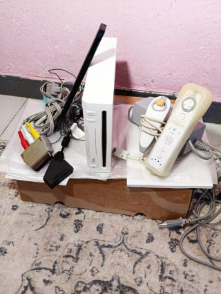 Nintendo Wii Blanca con Accesorios