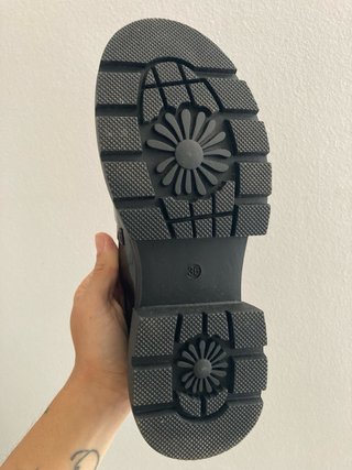 Mocasines charolados Pimkie negros