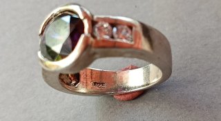 Sortija Plata con Piedra Morada y Circonitas
