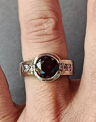 Sortija Plata con Piedra Morada y Circonitas