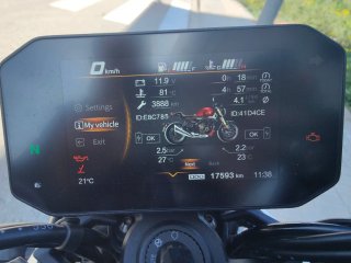 Moto Voge 500AC Naked Gris/Negra