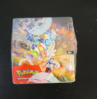 Caja 18 Sobres Pokémon Corona Astral Español