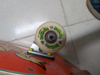 Skate Antihero 9.0