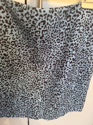 Falda corta estampado leopardo azul