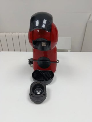 Cafetera Dolce Gusto Roja y Negra