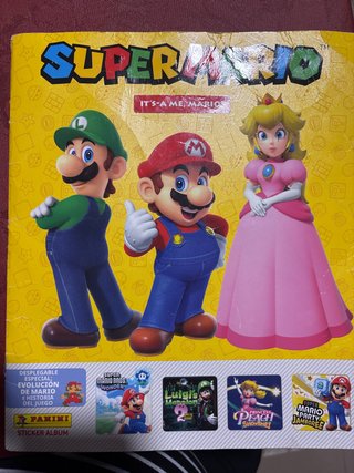 Cromos Panini Super Mario Sticker Album.