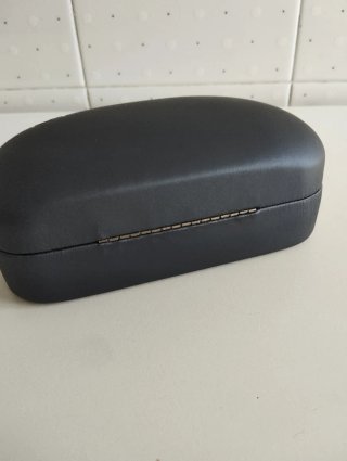 Funda gafas rígida azul. Multiópticas. Nueva