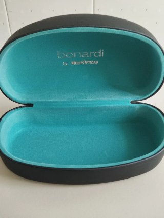 Funda gafas rígida azul. Multiópticas. Nueva