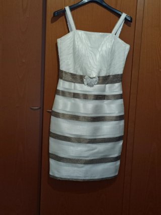Vestido y chaqueta de boda