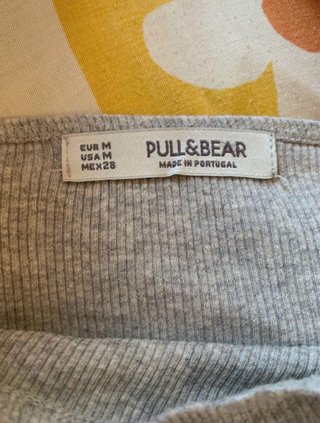 Pull&Bear camiseta gris y blanca manga corta