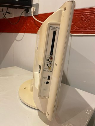 Televisor Toshiba LCD 19” HDMI + VGA