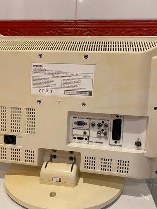 Televisor Toshiba LCD 19” HDMI + VGA