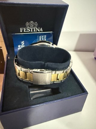 Reloj Festina Bicolor Dorado y Azul