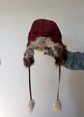 2 sombreros y 3 gorros Todo a 10 €