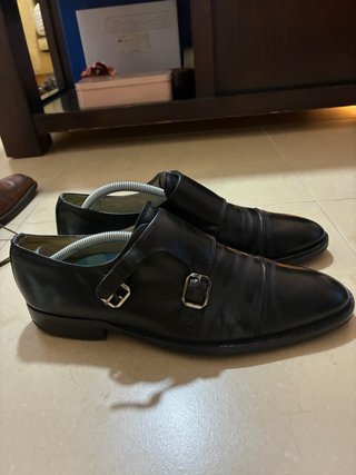 Zapatos de piel con doble hebilla T42,