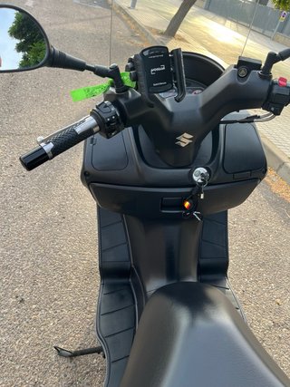 Suzuki Burgman 125cc Gris