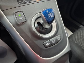 Toyota Auris 1.8 Híbrido Active