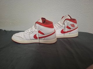 Jordan 1 Mid Rojo Dune