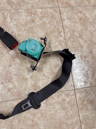 Cinturones y pretensores Subaru Impreza