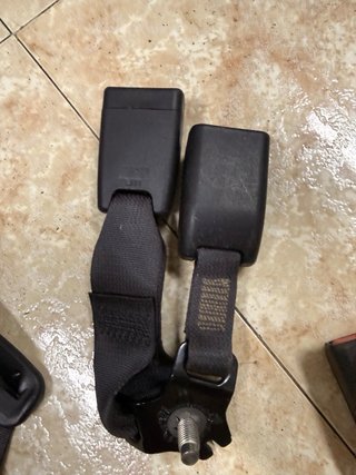 Cinturones y pretensores Subaru Impreza