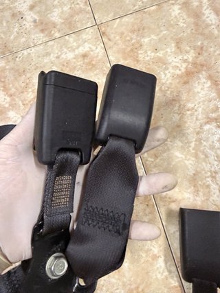 Cinturones y pretensores Subaru Impreza