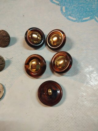Lote botones antiguos marrones y dorados