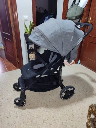 Silla de paseo Kinderkraft negra