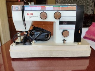 Máquina de coser Alfa Electronic