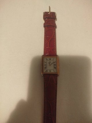 Reloj TAG  Rectangular Oro y Rojo