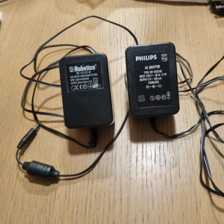 2 Alimentatori Philips e US Robotics