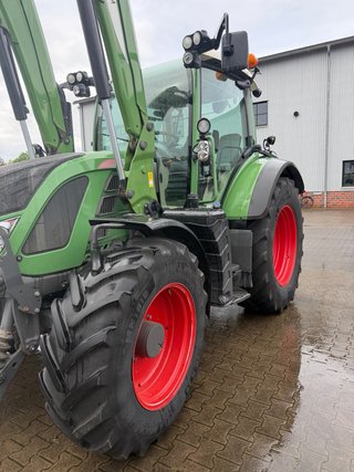 Tractor Fendt 516