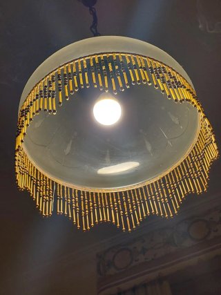 Lámpara de techo cristal y madera