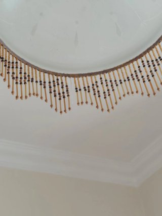 Lámpara de techo cristal y madera